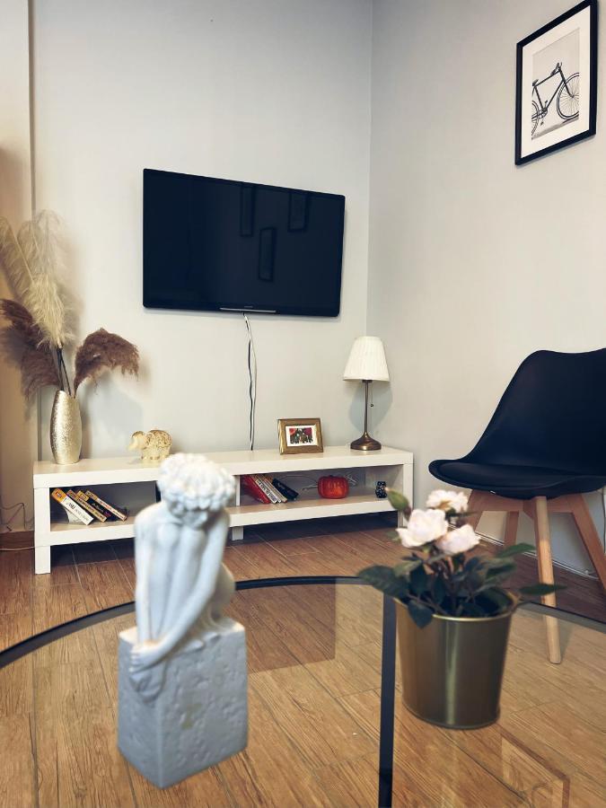 Loft In Pagrati