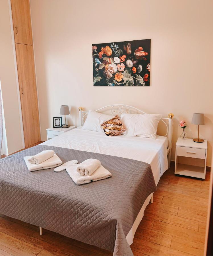 Loft In Pagrati * Athens