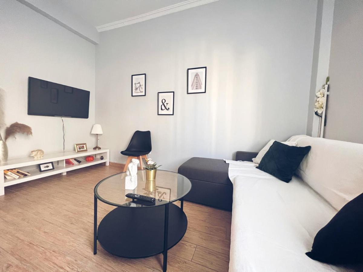 Loft In Pagrati Apartment *
